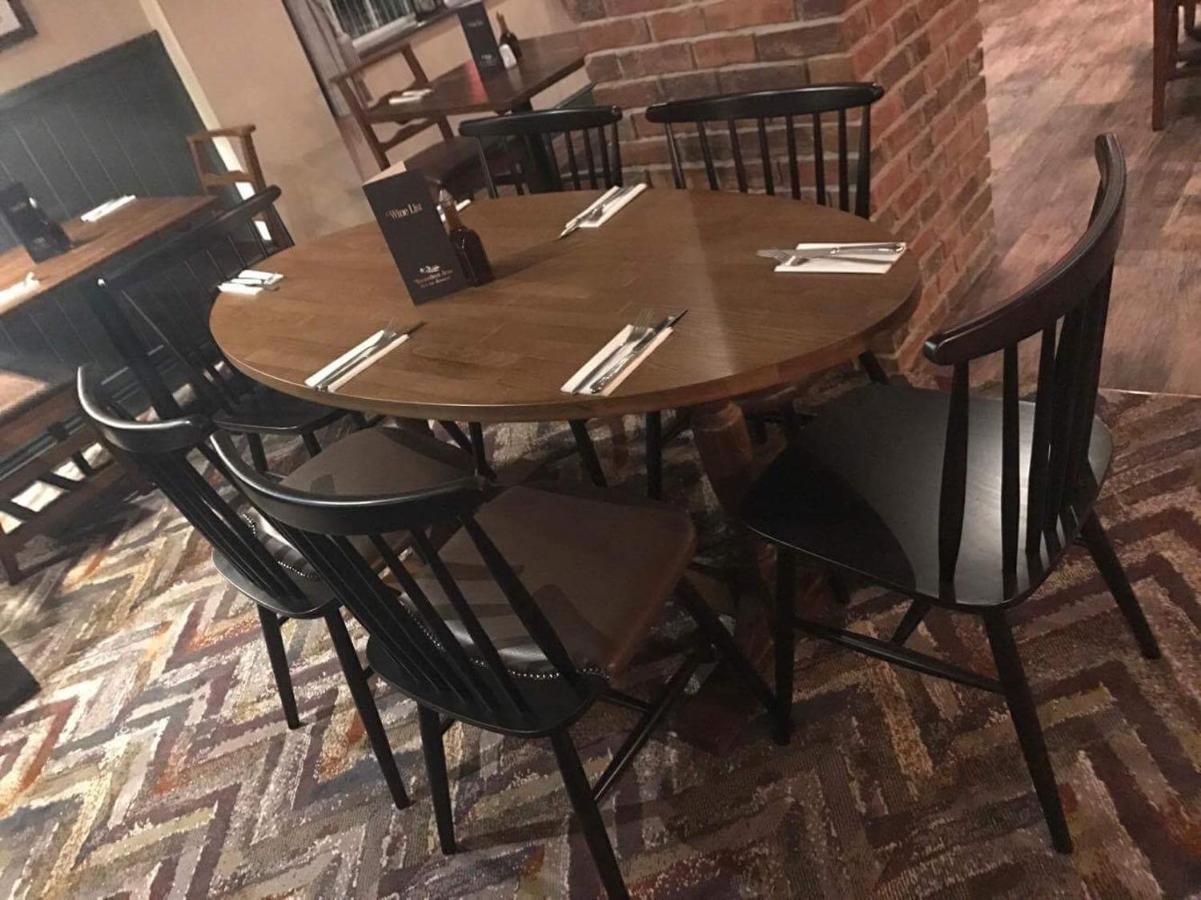 The Ynyscedwyn Arms Hotel سوانسي المظهر الخارجي الصورة